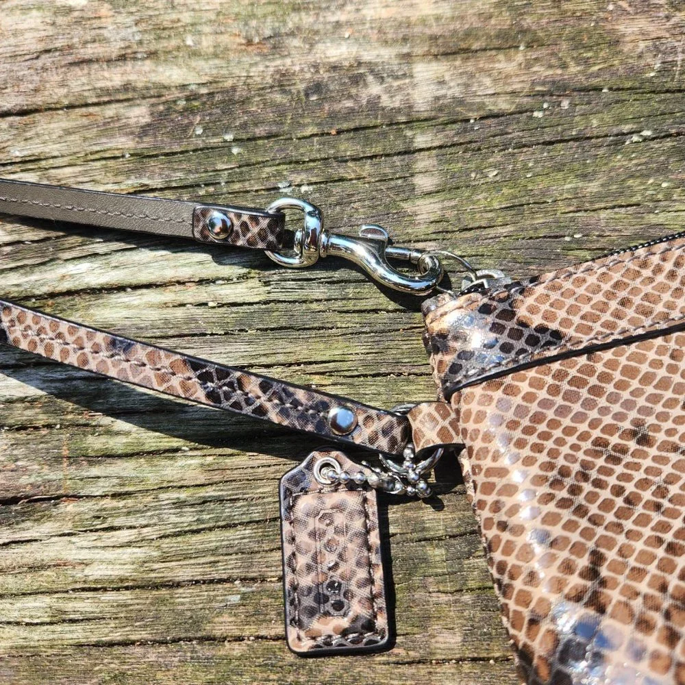 Coach Wristlet - Picture 2 of 6